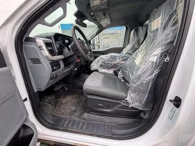 2024 Ford F-600 w/ Century 10S Carrier