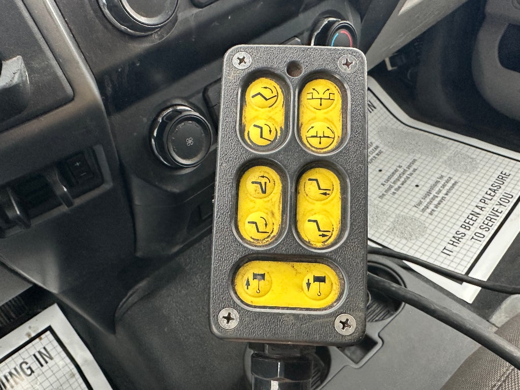 2019 Ford F-450 F Series Super Duty XL with a Jerr-Dan MPL-NG