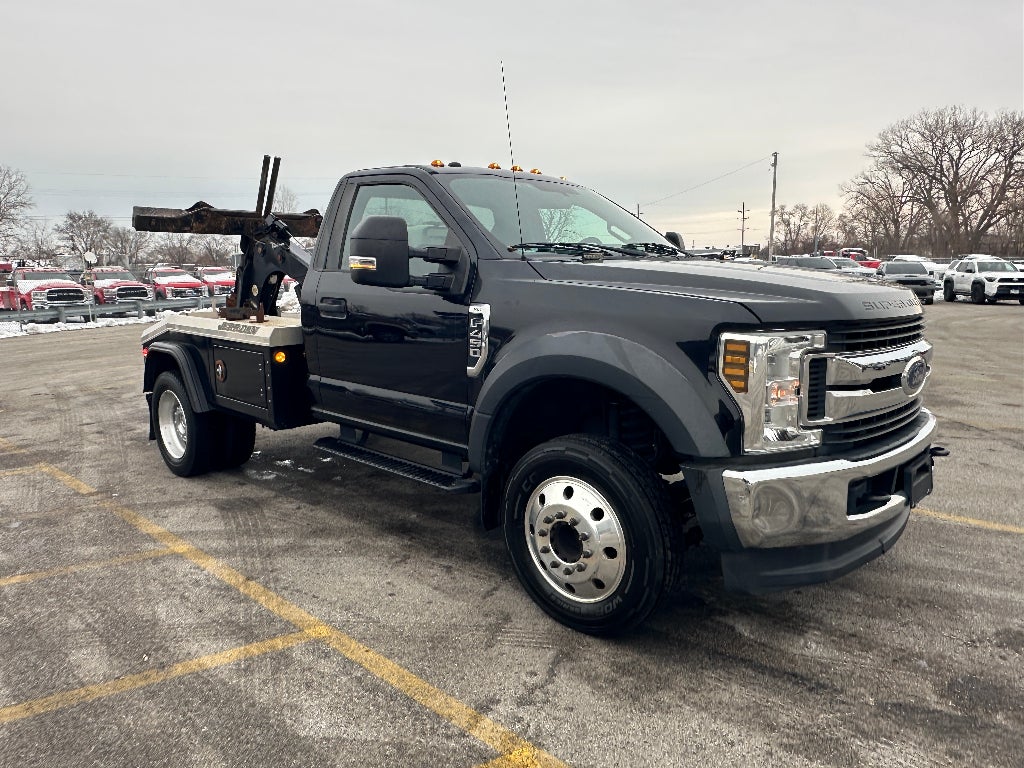 2019 Ford F-450 F Series Super Duty XL with a Jerr-Dan MPL-NG