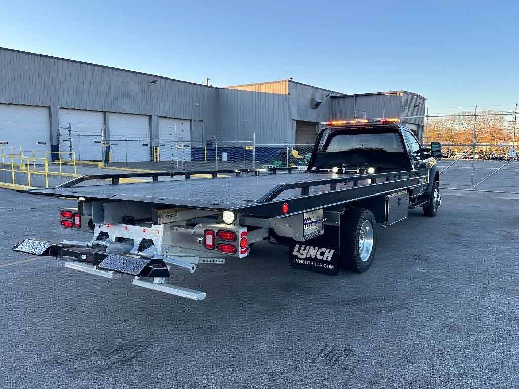 2023 Ford F-550 F Series Super Duty *CALIFORNIA COMPLIANT* CENTURY 19.5' ST