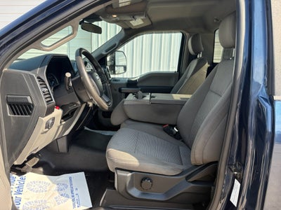 2020 Ford F-550 Super Duty w/ Century 10S Carrier