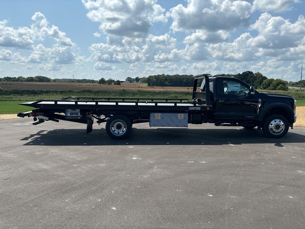 2024 Ford F-550 F Series Super Duty w/ Century 10S Carrier