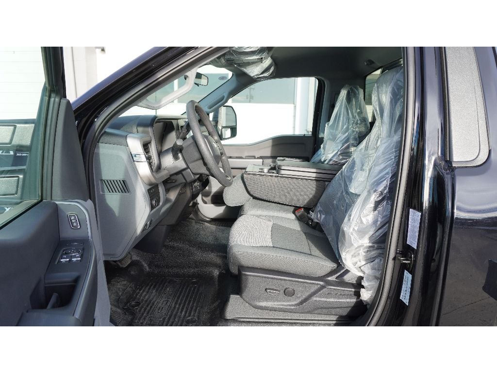 2024 Ford F-550 F Series Super Duty w/ Century 10S Carrier