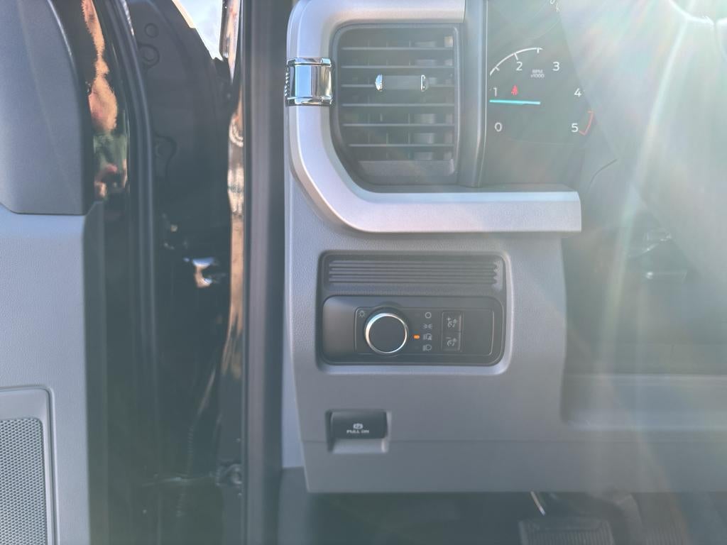 2024 Ford F-550 F Series Super Duty w/ Century 10S Carrier