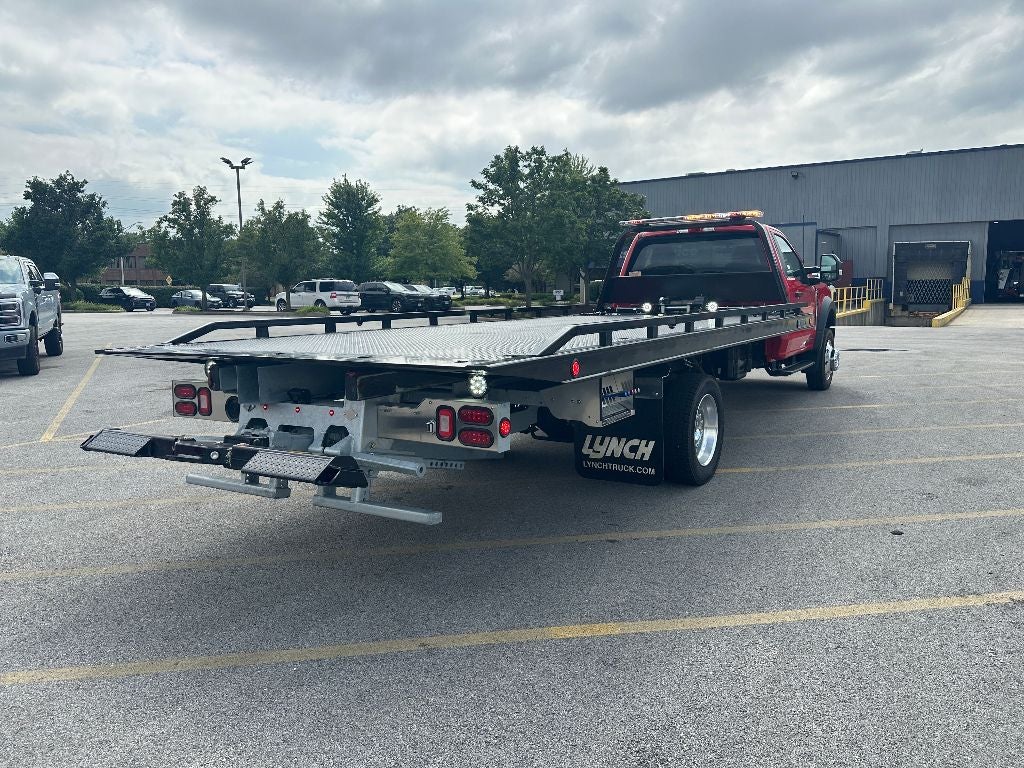 2024 Ford F-550 F Series Super Duty XLT 4X4 WITH A 19.5' CENTURY STEEL