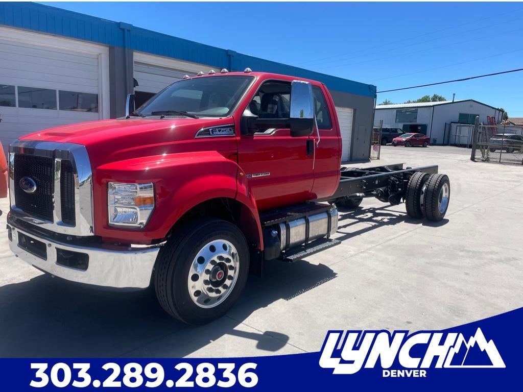 2025 Ford F-750 w/ Century 12S Carrier
