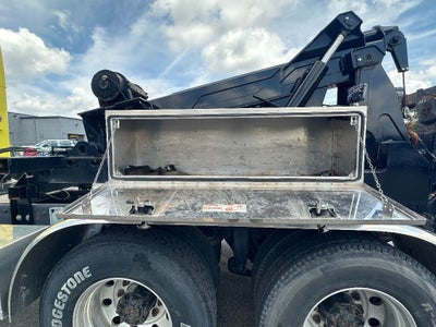 2000 Freightliner Classic XL HOLMES DTU