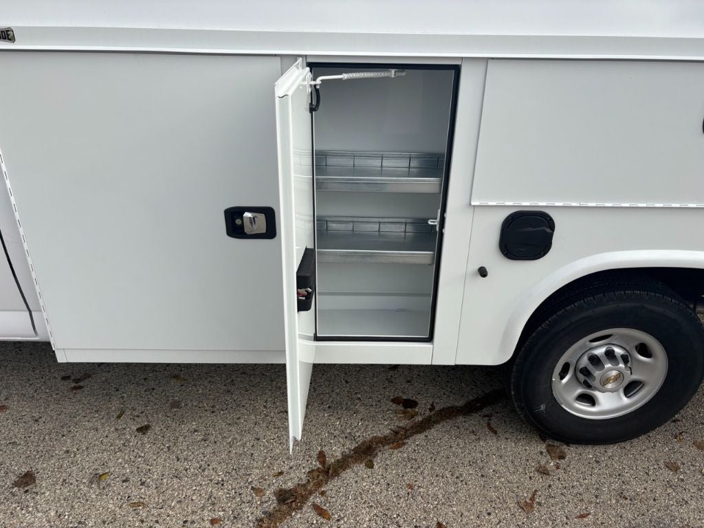 2025 Chevrolet Express 3500 12' Knapheide KUV Body