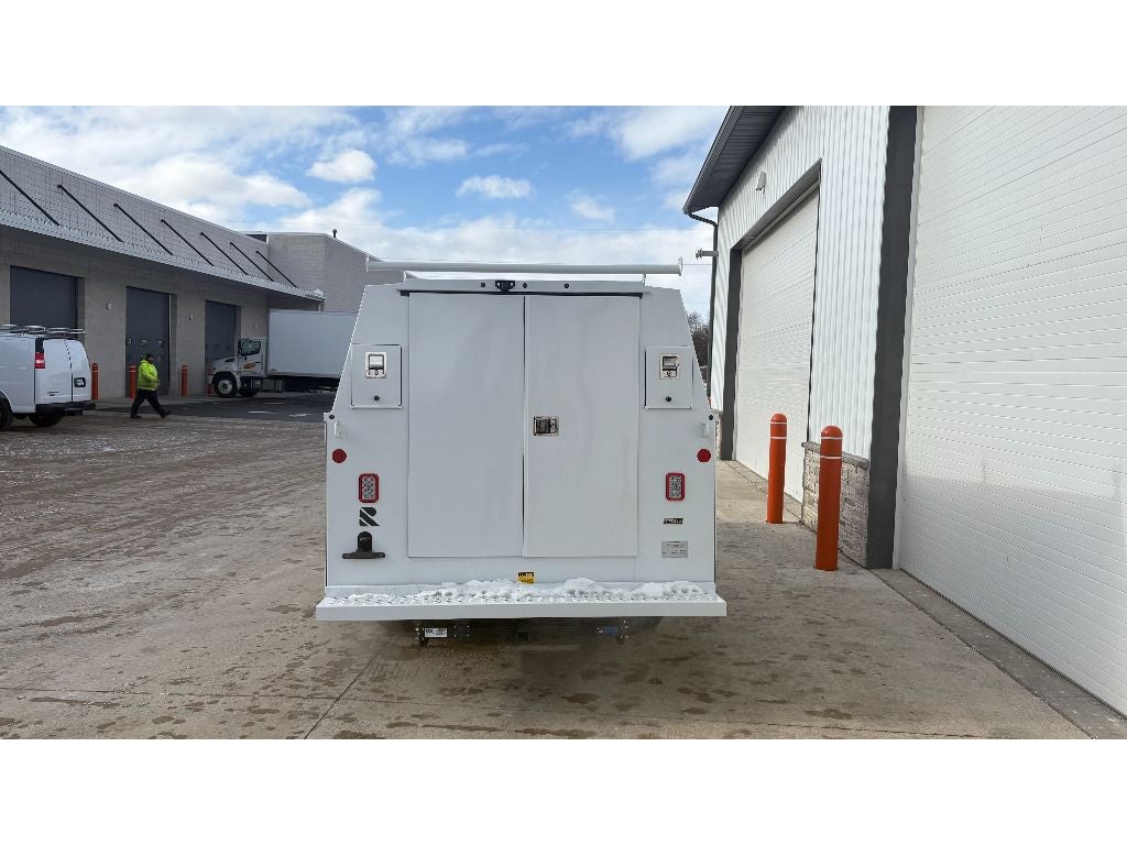 2025 Chevrolet Express 3500 11' Monroe CSV Body