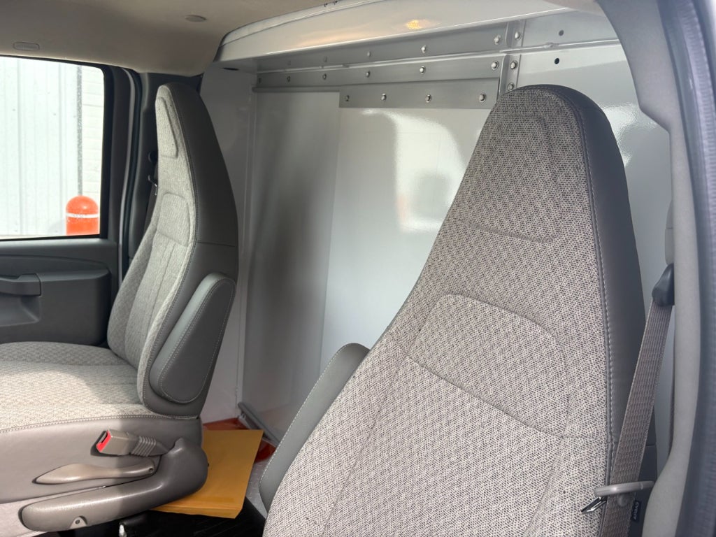 2025 Chevrolet Express 3500 11' Monroe CSV Body