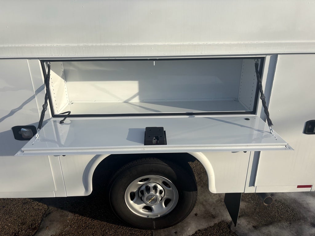 2025 Chevrolet Express 3500 11' Knapheide KUV Body