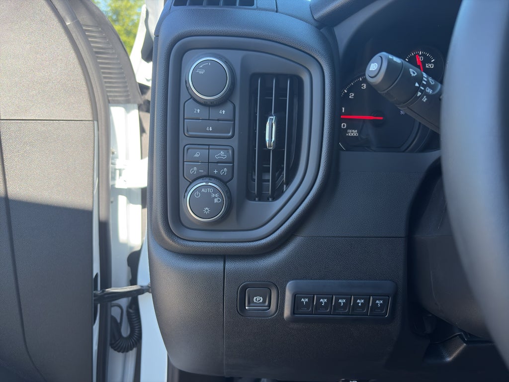 2025 Chevrolet Silverado 3500 11' Monroe Dump Body