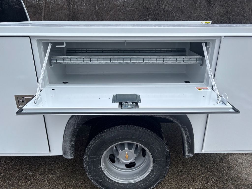 2025 Chevrolet Silverado 3500 9' Monroe Service Body