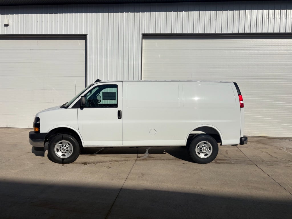 2025 Chevrolet Express 2500 Cargo Van