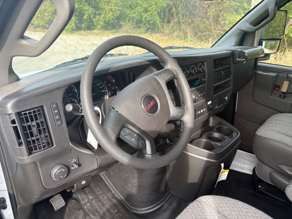 2025 GMC Savana 3500 11' Knapheide KUV Body