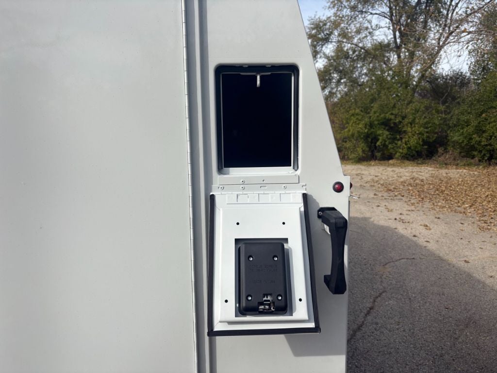 2025 GMC Savana 3500 11' Knapheide KUV Body