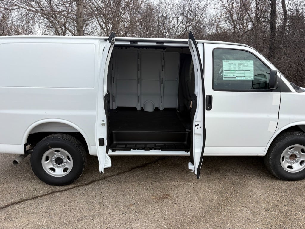 2026 GMC Savana 3500 Cargo Van