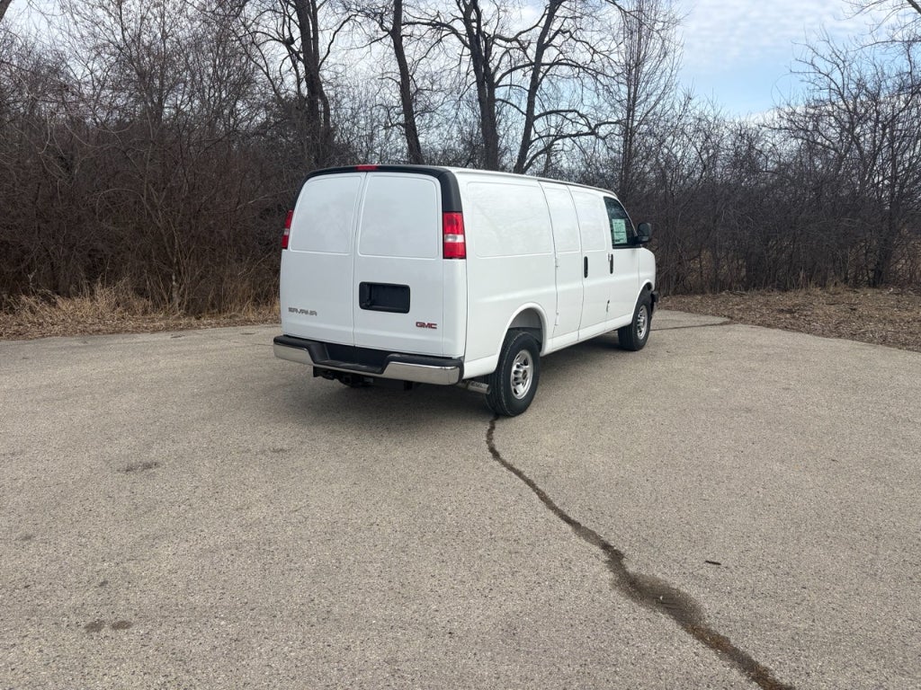 2026 GMC Savana 3500 Cargo Van