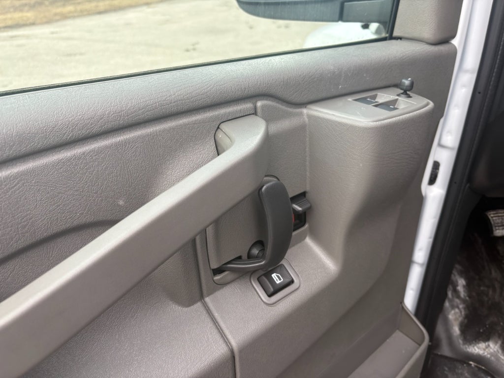 2026 GMC Savana 3500 Cargo Van