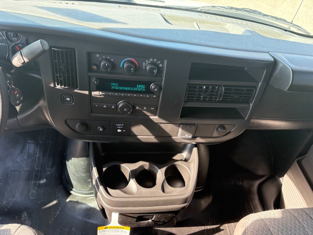 2026 GMC Savana 3500 Cargo Van