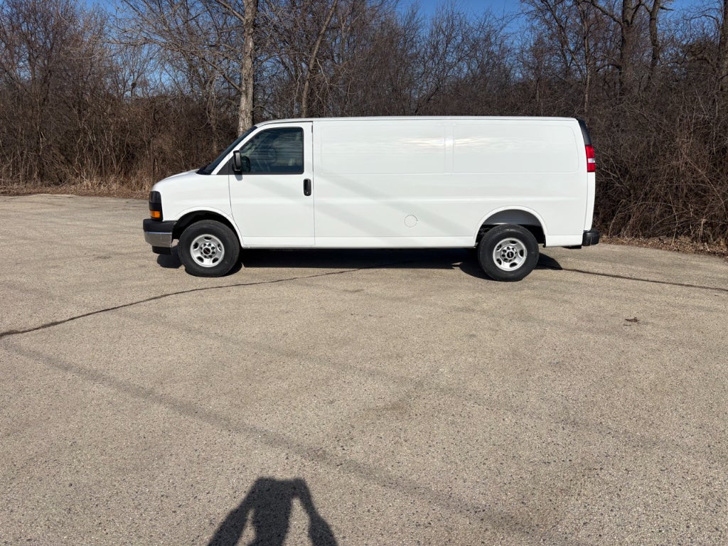 2026 GMC Savana 3500 Cargo Van