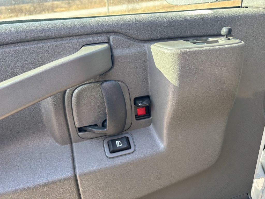 2024 Chevrolet Express 3500 14' Bay Bridge Van Body