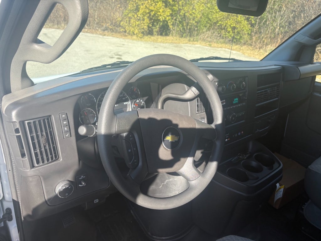 2025 Chevrolet Express 3500 15' Bay Bridge Van Body