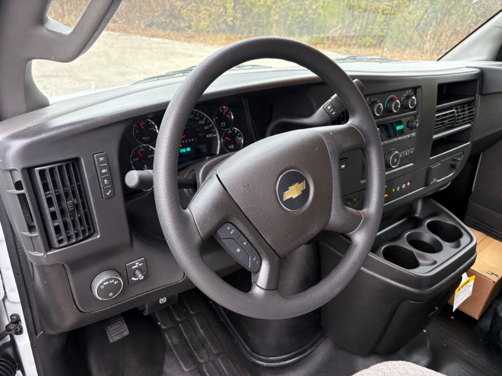 2025 Chevrolet Express 3500 15' Bay Bridge Van Body