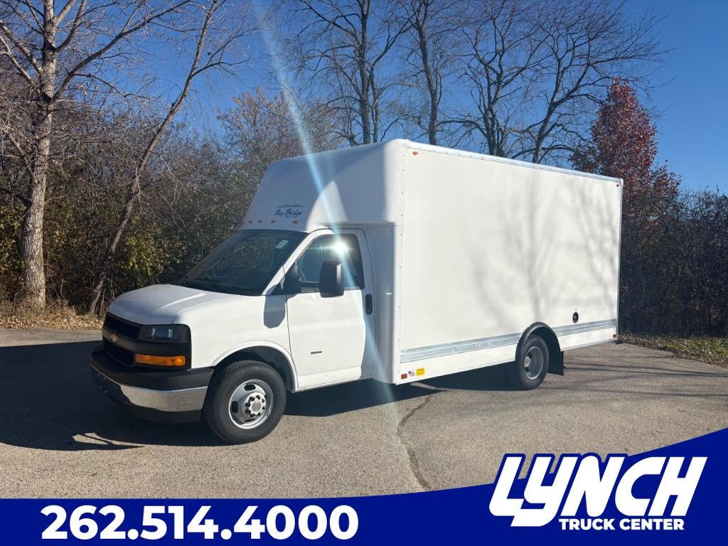 2025 Chevrolet Express 3500 15' Bay Bridge Van Body