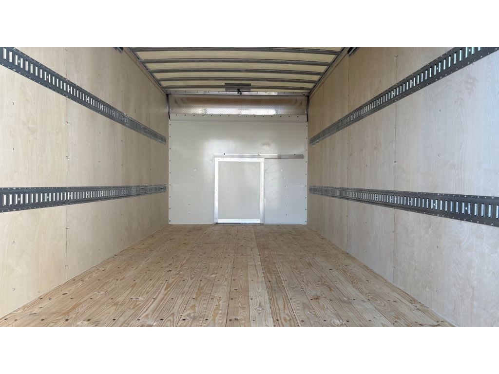 2025 Chevrolet Express 3500 17' Bay Bridge Van Body