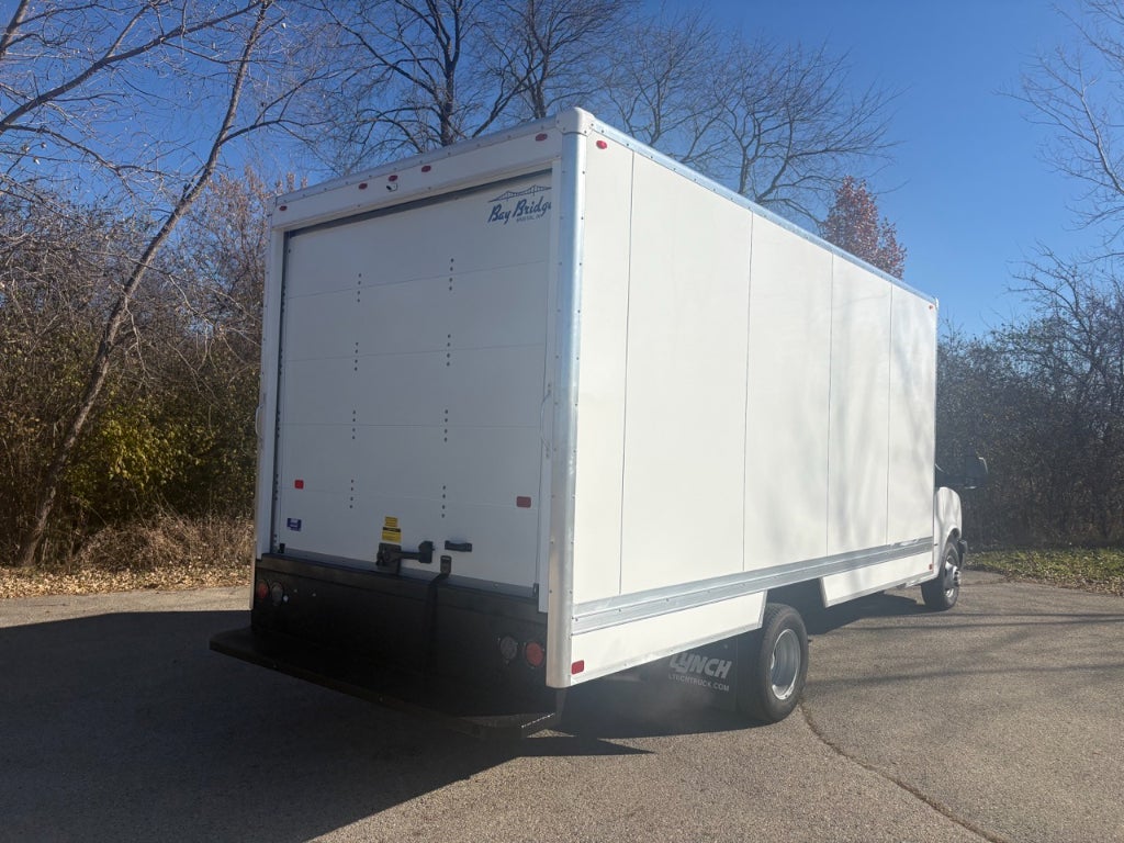 2025 Chevrolet Express 3500 17' Bay Bridge Van Body