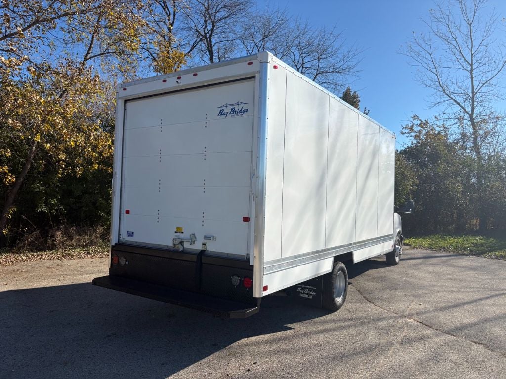 2025 Chevrolet Express 3500 17' Bay Bridge Van Body