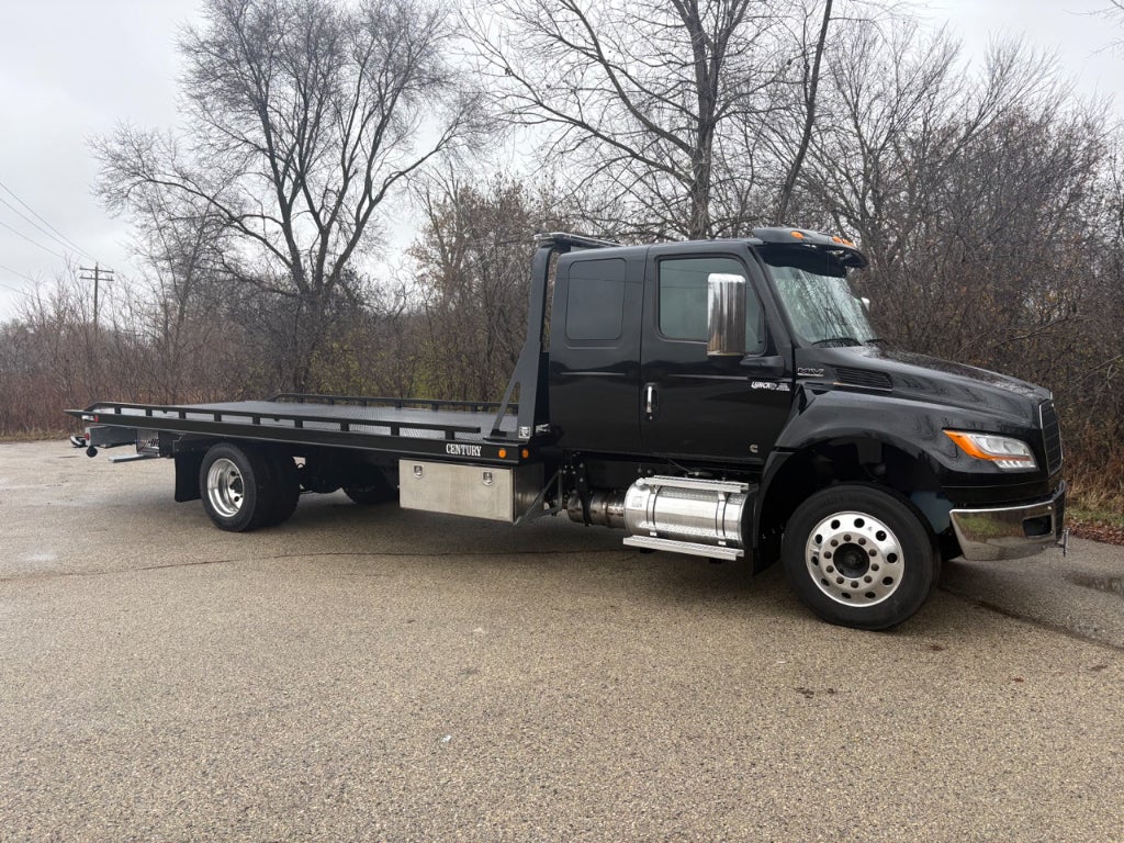 2025 CENTURY INTERNATIONAL w/ Century 12S Carrier