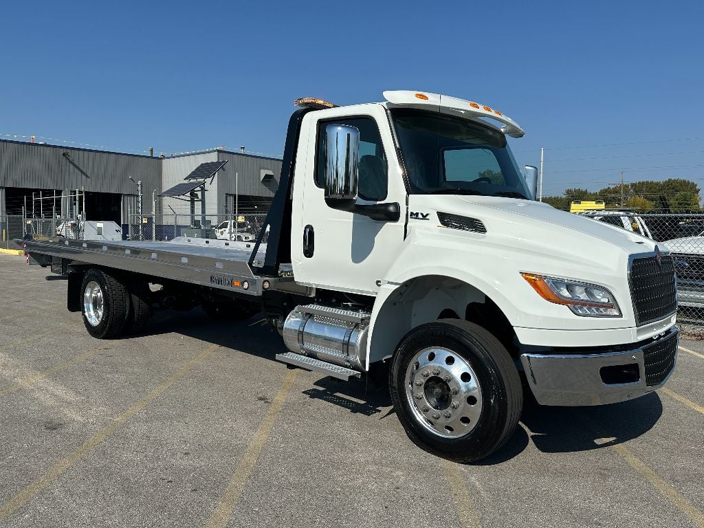 2025 International MV607 WITH A CENTRUY 21.5" ALUMINUM CARRIER