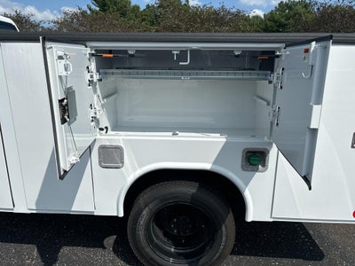 2024 Chevrolet Silverado 5500HD GM515 11' Reading Service Body