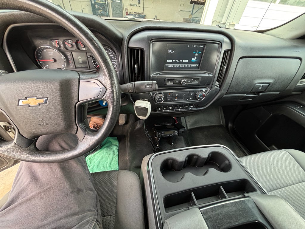 2022 Chevrolet Silverado 6500HD GM515 w/ Century 10S Carrier