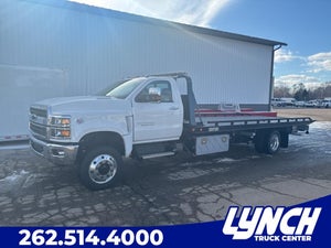 2023 Chevrolet 6500 4WD w/ Century 10S Carrier