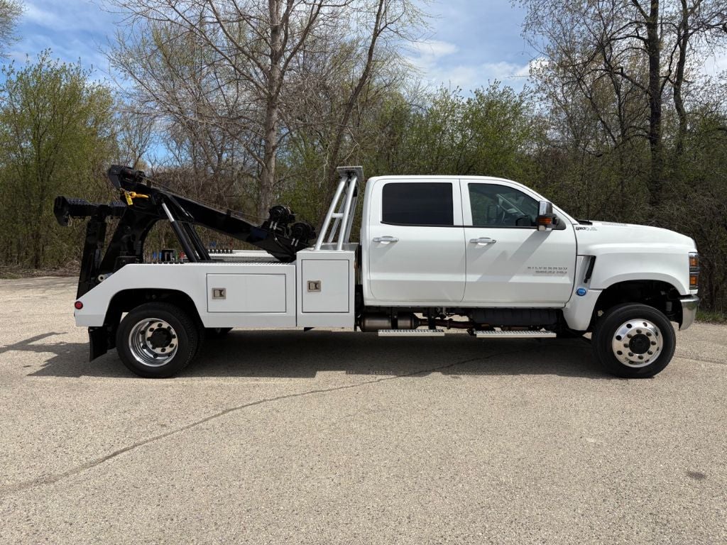 2023 Chevrolet Silverado 6500HD GM515 w/ Century 2465 Wrecker