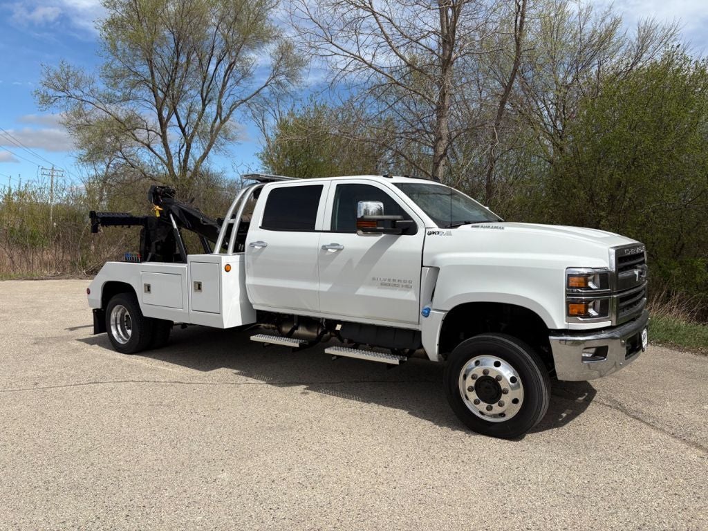 2023 Chevrolet Silverado 6500HD GM515 w/ Century 2465 Wrecker