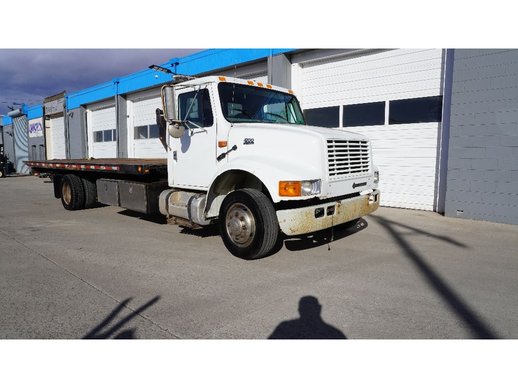 2001 International 4700 MV EC