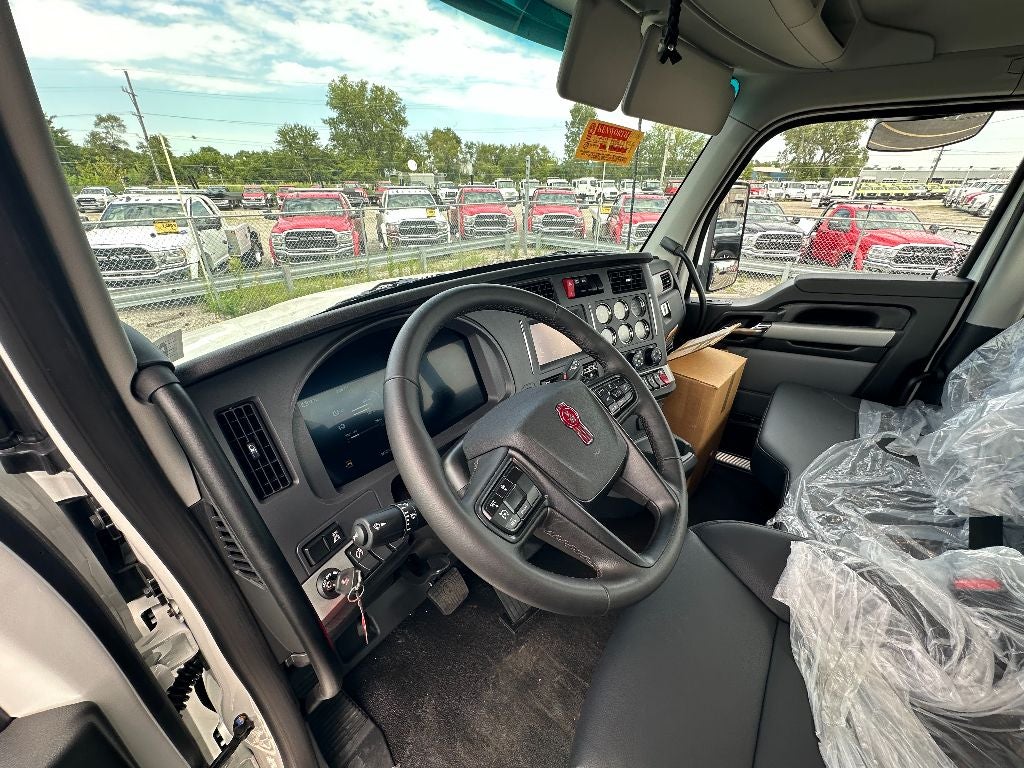 2025 Kenworth T880 CENTURY 28.5' WOOD INDUSTRIAL