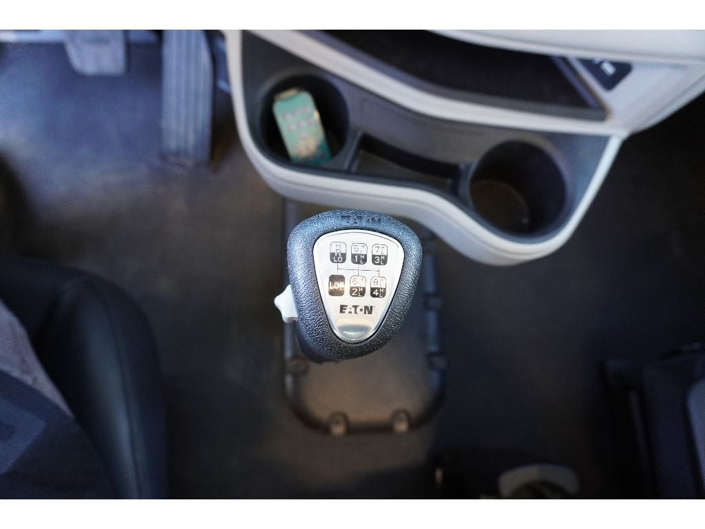 2024 Peterbilt 579 w/ Century 5130 Wrecker