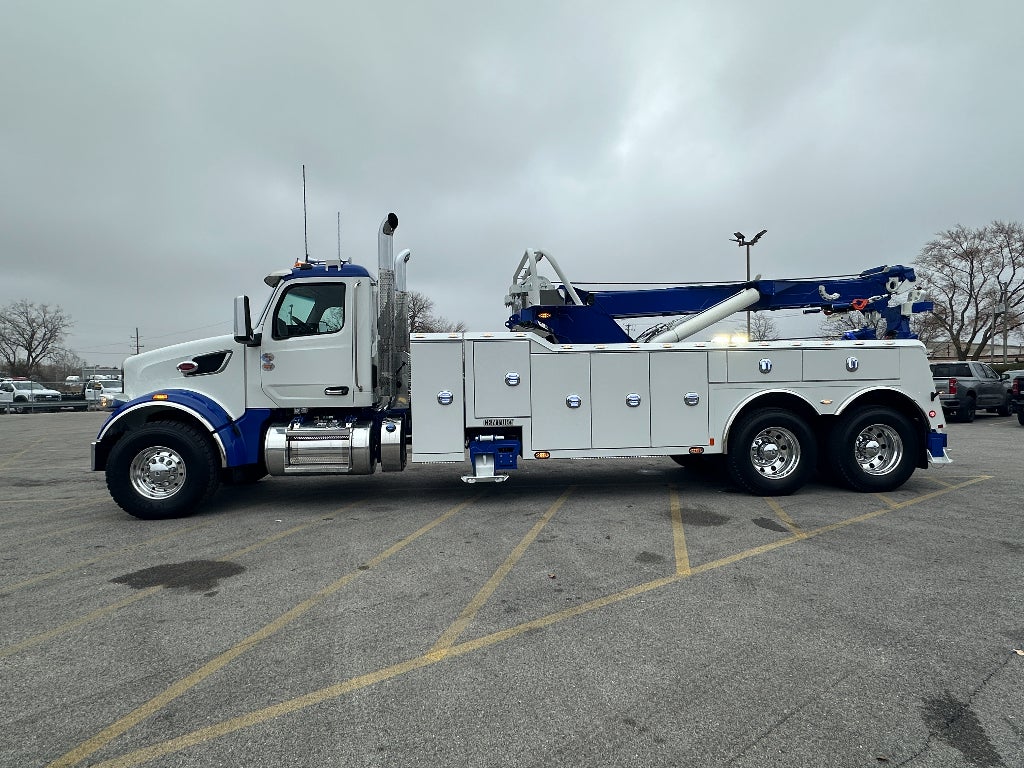 2026 Peterbilt 567 WITH A CENTURY 1135 ROTATOR