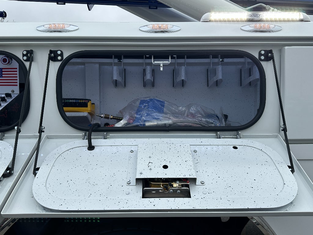 2026 Peterbilt 567 WITH A CENTURY 1135 ROTATOR