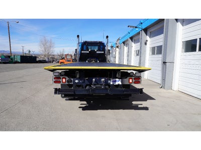 2024 Peterbilt 567 w/ Century 30S Industrial Carrier