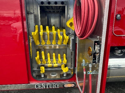 2025 Peterbilt 589 589 WITH A CENTURY 5130