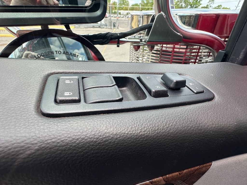 2025 Peterbilt 589 589 WITH A CENTURY 1150