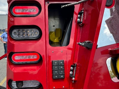 2025 Peterbilt 589 589 WITH A CENTURY 1150