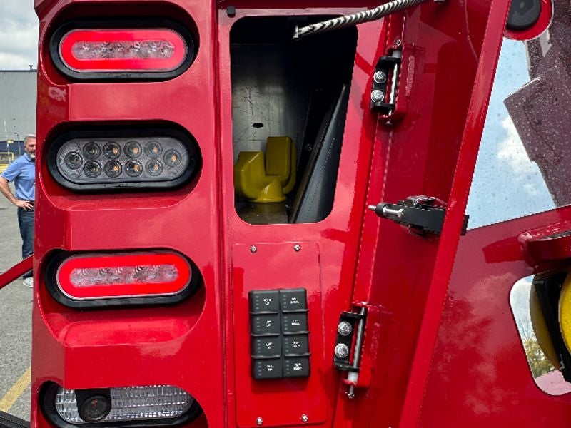 2025 Peterbilt 589 589 WITH A CENTURY 1150