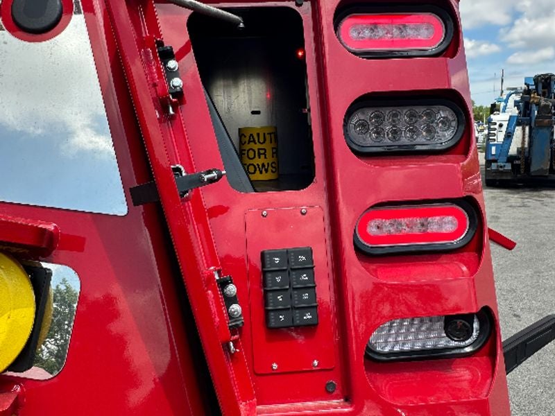 2025 Peterbilt 589 589 WITH A CENTURY 1150